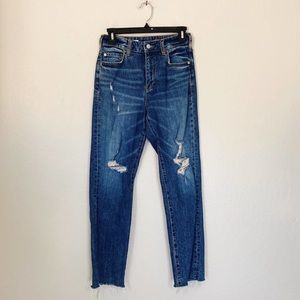 ✨ PILCRO Anthropologie ✨ The Vintage Straight Destroyed Jeans Size 27